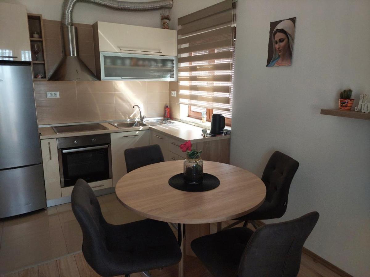 Apartments Stipe Biograd Na Moru Exterior foto