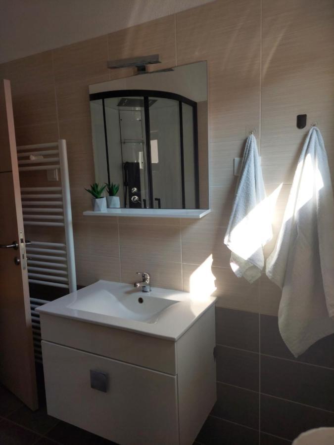 Apartments Stipe Biograd Na Moru Exterior foto