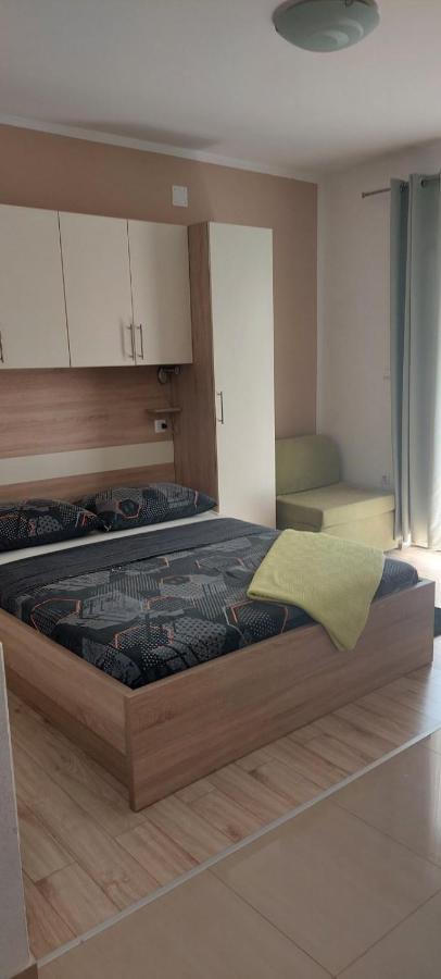 Apartments Stipe Biograd Na Moru Exterior foto